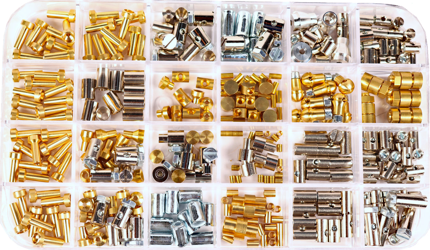 Large assortment of soldering and screw nipples, sleeves, adjusting screws 417 pieces